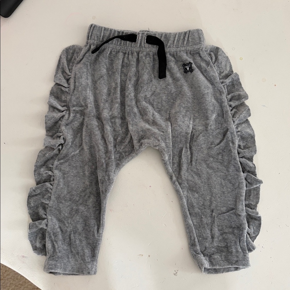 Nununu baby Gray Ruffle Baby Pants 12-18m